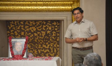 राजस्थान कैडर के सेवानिवृत अधिकारी श्री यदुवेन्द्र माथुर के निधन के शोक में बीकानेर हाउस में शोकसभा का आयोजन