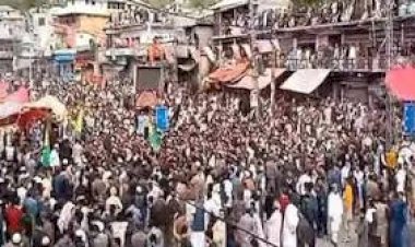महंगाई के खिलाफ PoK में प्रदर्शनकारियों के हमले में पुलिस अफसर की मौत, 100 जख्मी