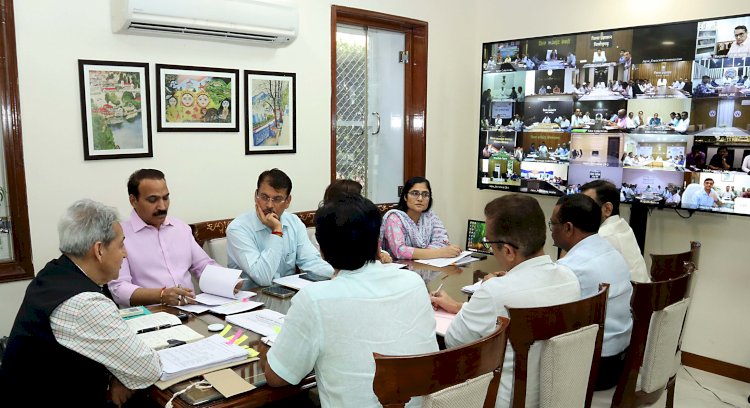 सभी संभागीय आयुक्त एवं जिला कलेक्टर लंबित प्रकरणों का प्राथमिकता से करे निस्तारण - मुख्य सचिव