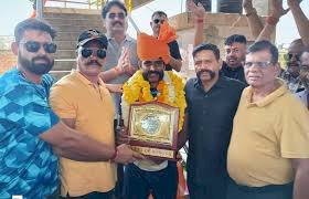 पूर्व कमांडो ने स्पेन के क्रिश्चियन रॉबर्टो का गिनीज वर्ल्ड ऑफ रिकॉर्ड तोड़ा