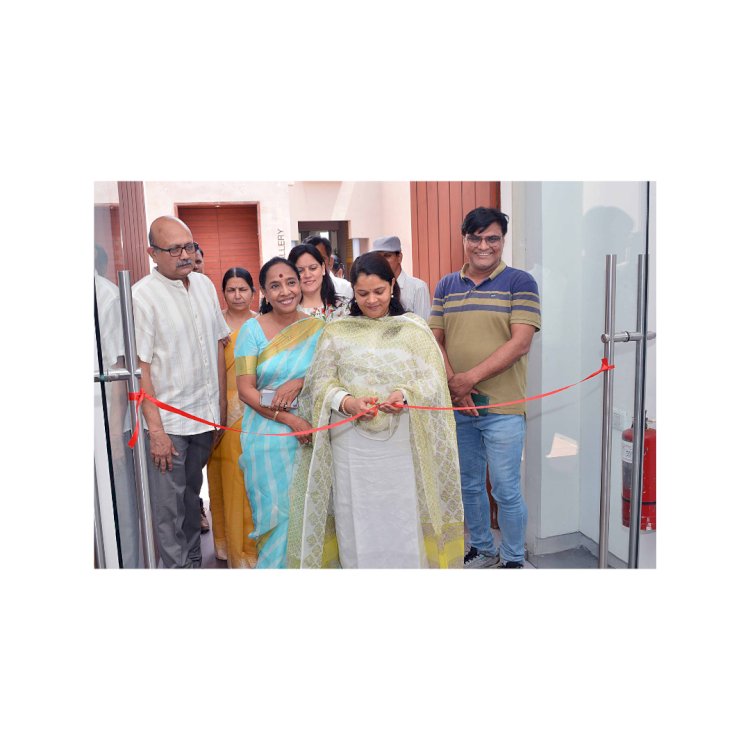 "बोलते रंग" मानवीय भावनाओं एवं संवेदनाओं का बेहतरीन प्रदर्शन