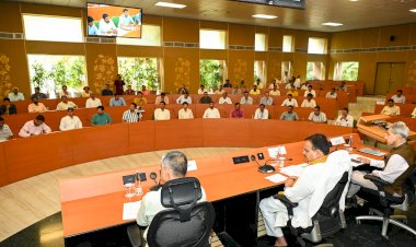 बजट पूर्व संवाद कर्मचारी संगठनों के साथ