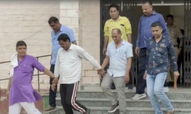 जालोर में कांग्रेस नेता और तथाकथित पत्रकार मुकेश सुंदेशा 50 हजार रुपये रिश्वत लेते रंगे हाथों गिरफ्तार, वैभव गहलोत के समर्थन में किया था प्रचार