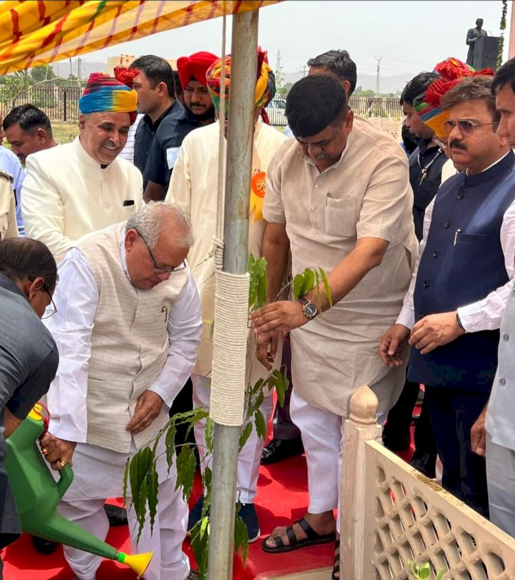वन एवं पर्यावरण मंत्री के प्रतिदिन पौधारोपण की पहल को राज्यपाल ने सराहा