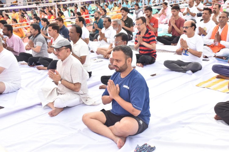 स्वस्थ शरीर और स्वस्थ मन से ही एक स्वस्थ समाज का निर्माण संभव : रोहिताश्व सिंह तोमर