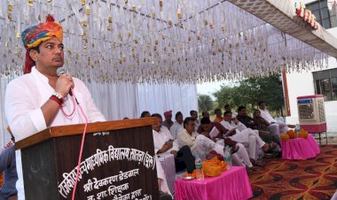 महान व्यक्तियों की स्मृतियां देती हैं अच्छे कार्य की प्रेरणा