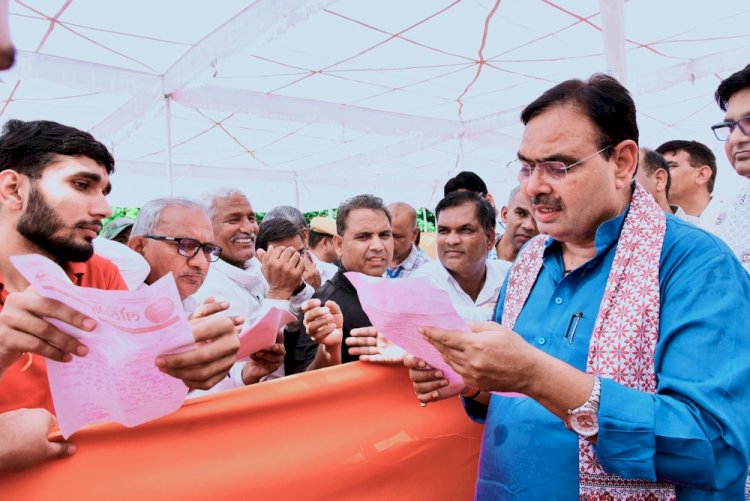 जनसमस्याओं के समाधान में नहीं बरतें कोताही