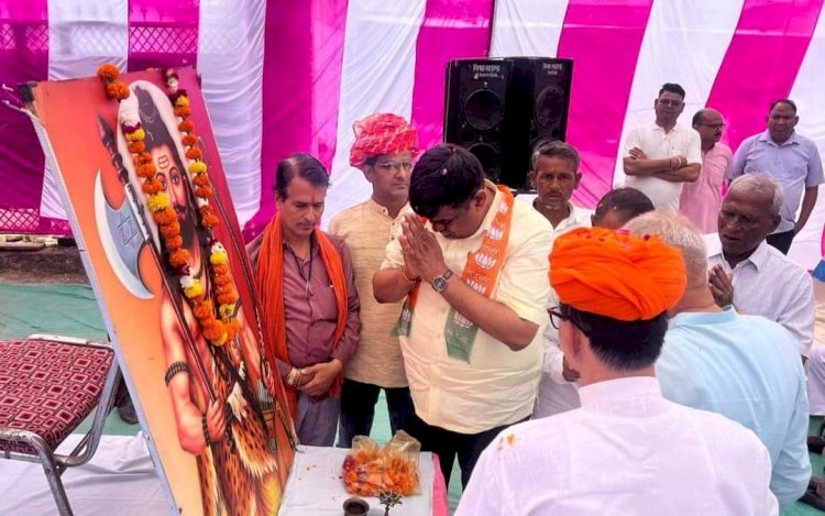 संजय शर्मा ने कहा शिक्षा विकास की कुंजी है