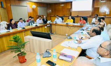 उपमुख्यमंत्री ने डेमेज सड़कों को सुधारने की प्राथमिकता बताई