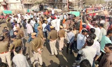 जालोर जवाई नदी के पानी के एक तिहाई हक और बीमा क्लेम की लंबित राशि सहित मांगो को लेकर किसानों का महापड़ाव जारी