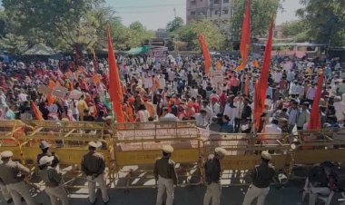 बांग्लादेश में हिन्दू समाज पर हमलों के विरोध में निकाली रैली