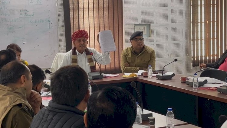 सड़क सुरक्षा प्रबंधन को हल्के में लेने पर MP लुम्बाराम नाराज