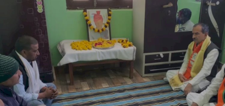 मदन राठौड़ ने नरपत चरण के पितृ शोक में जताई संवेदना