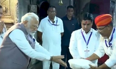 करणी माता मंदिर में पूजा, स्टेशन का उद्घाटन,पाक को कड़ा जवाब