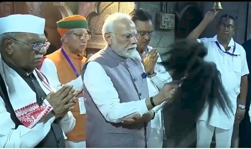 narendra modi at karni mata temple