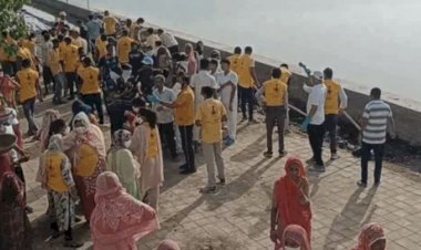 जालोर में प्रभात फेरी व सुंदेलाव पर श्रमदान 