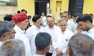अधिकारियों से नहीं, ठेकेदारों से डरते हैं अधिकारी– लुंबाराम